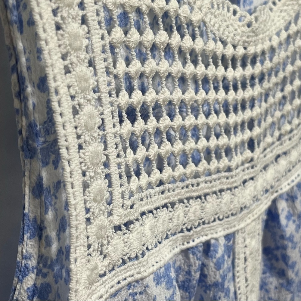 MINE Delicate cotton crocheted lace bib style sleeveless feminine preppy top - Picture 6 of 8